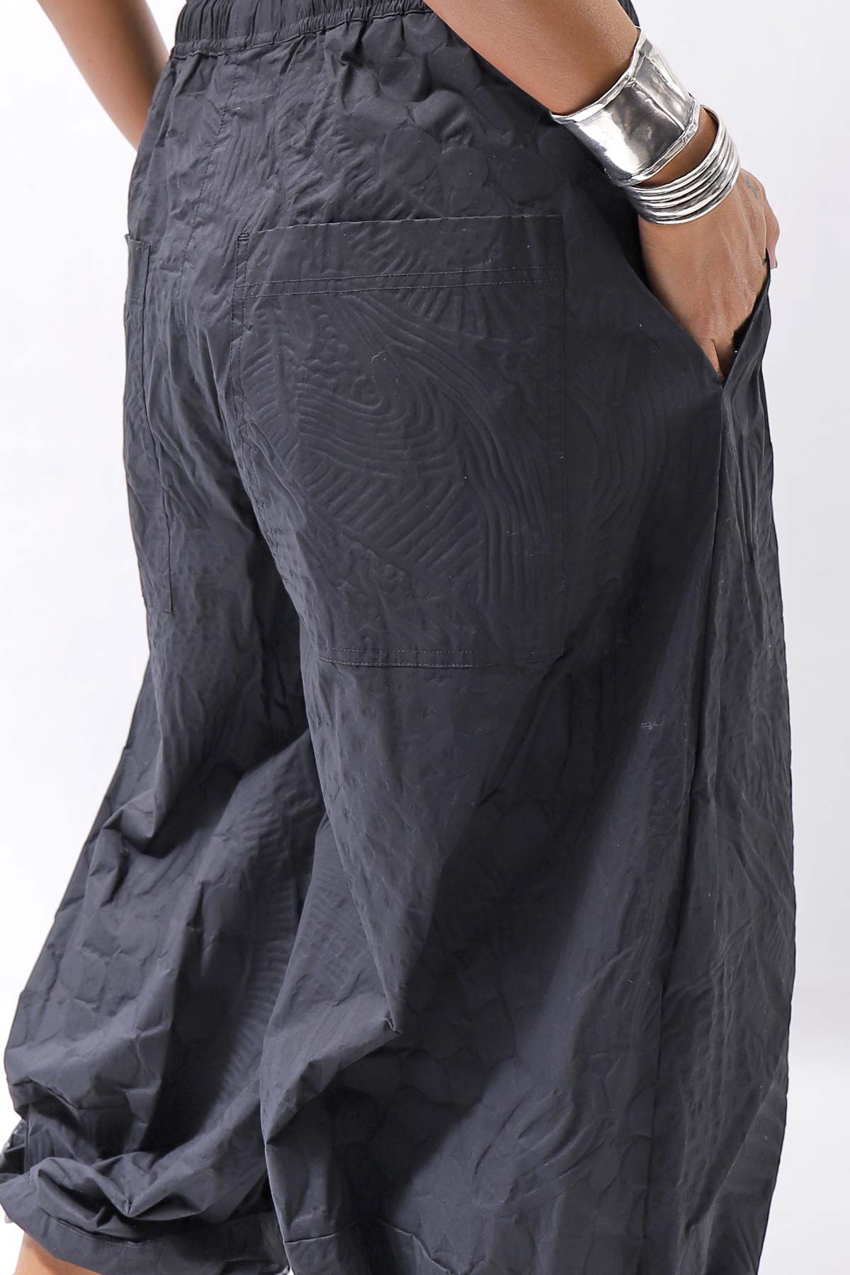 【RUNDHOLZ】 UNISEX COTTON EMBOSS PRINT EASY PANTS _BLACK POPLIN PRINT