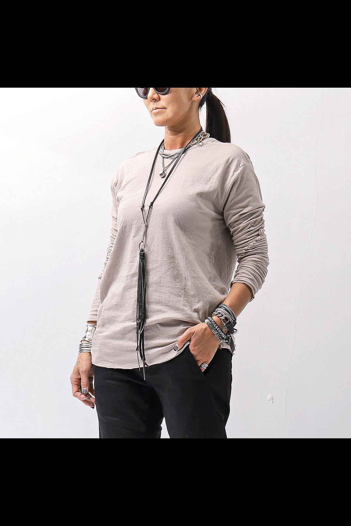 thom/krom – QUADRATO Boutique