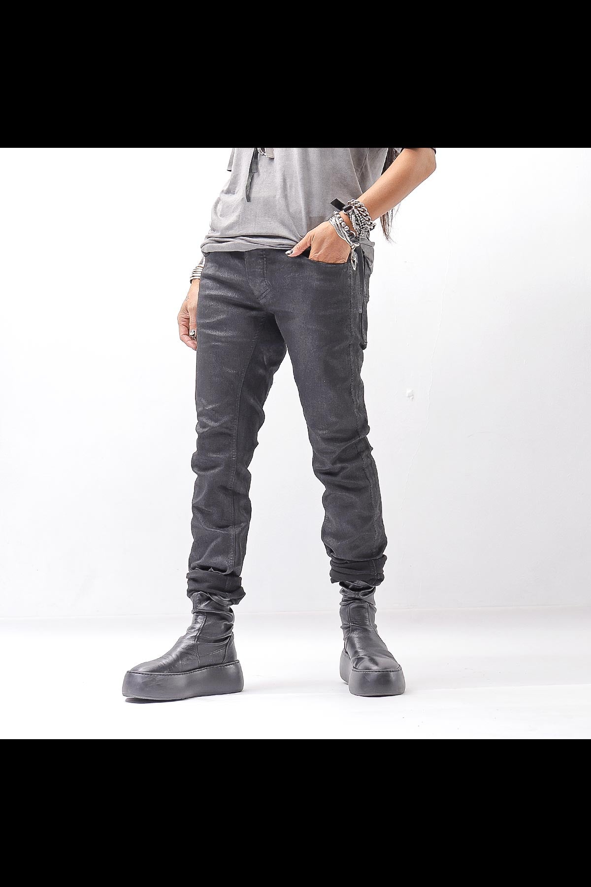 PANTS – QUADRATO Boutique