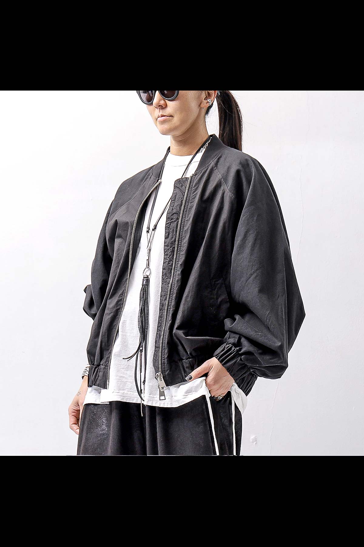 ジャケット・アウター ANDREA&Co. A& LOGO JACQARD MA-1 BLOUSON ANDREA&Co. A& LOGO JACQUARD MA-1 BLOUSON