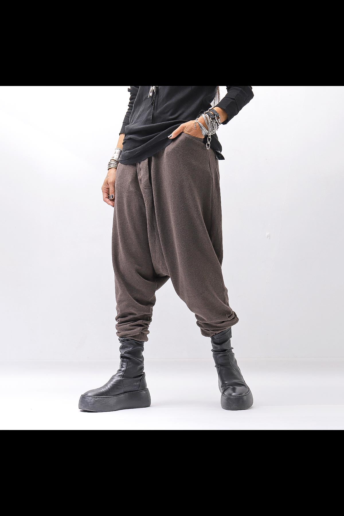 【studio b3】 UNISEX COTTON KNIT BOX SARROUEL RIBBED PANTS SHB2232_TRUFFLE