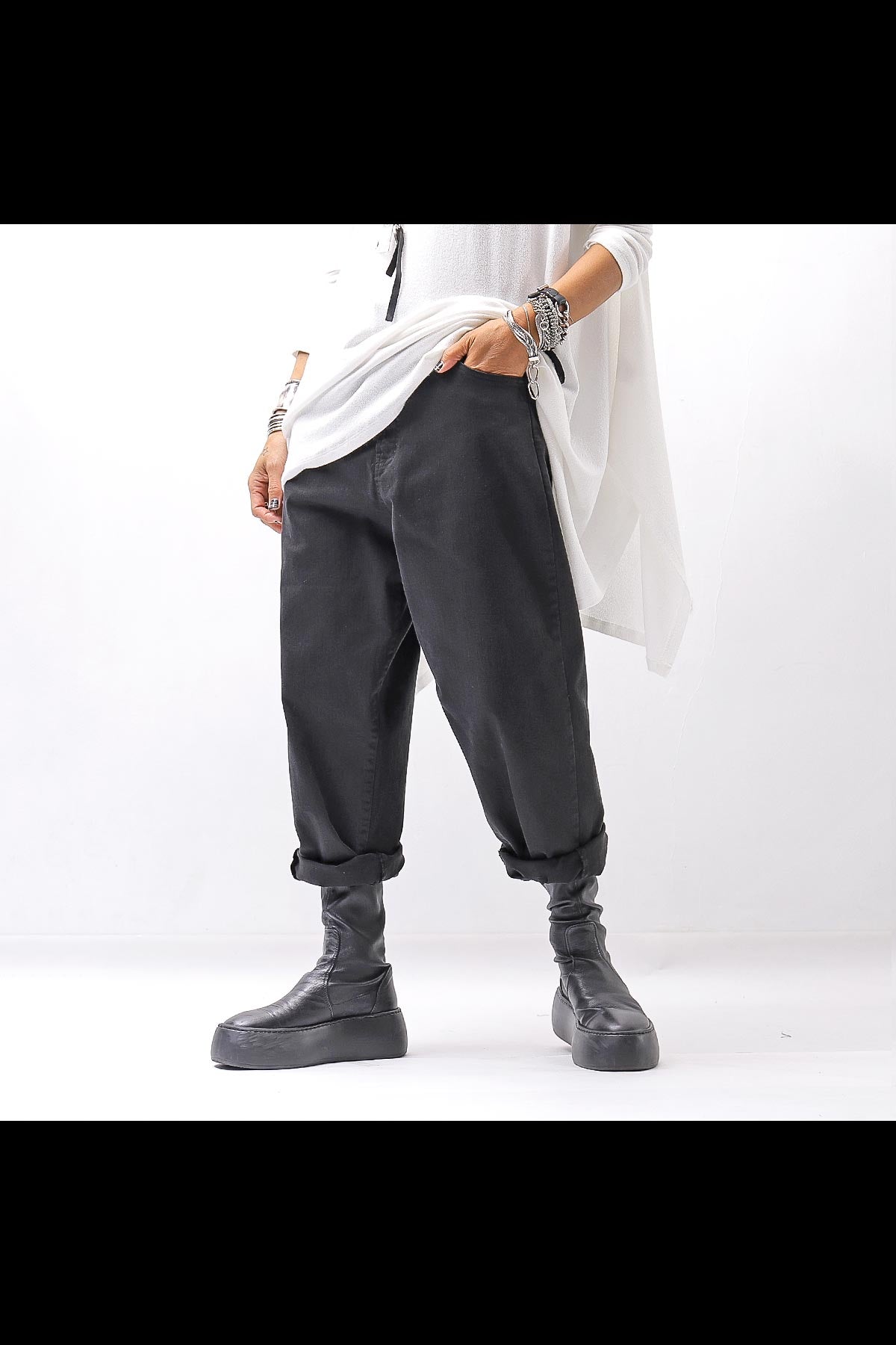 【NOSTRASANTISSIMA】UNISEX STRETCH COTTON LOW CROTCH DENIM PANTS P102_BLACK