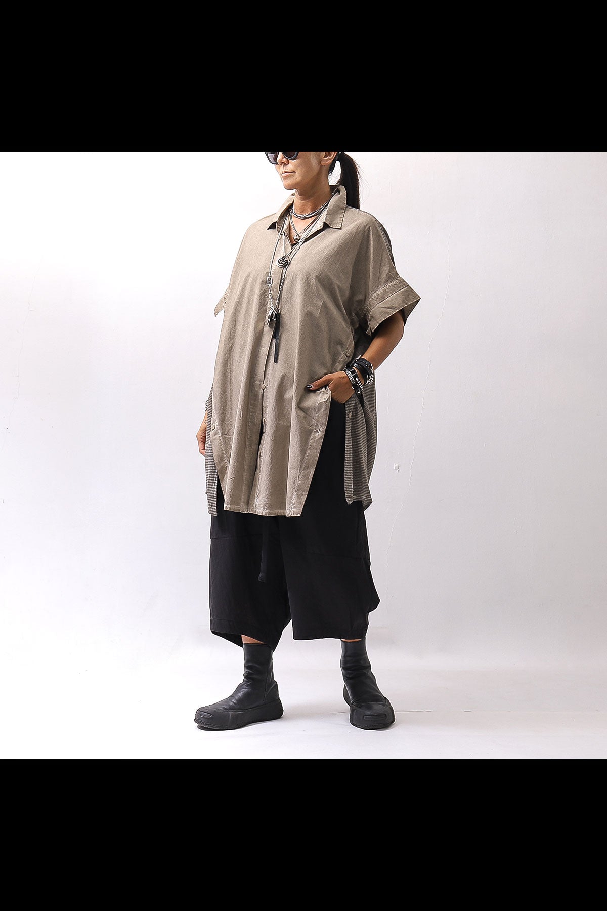 【studio b3】 SIDE SLIT BUTTON HALF SLEEVE SHIRT NB2078_SAND OLD DYE
