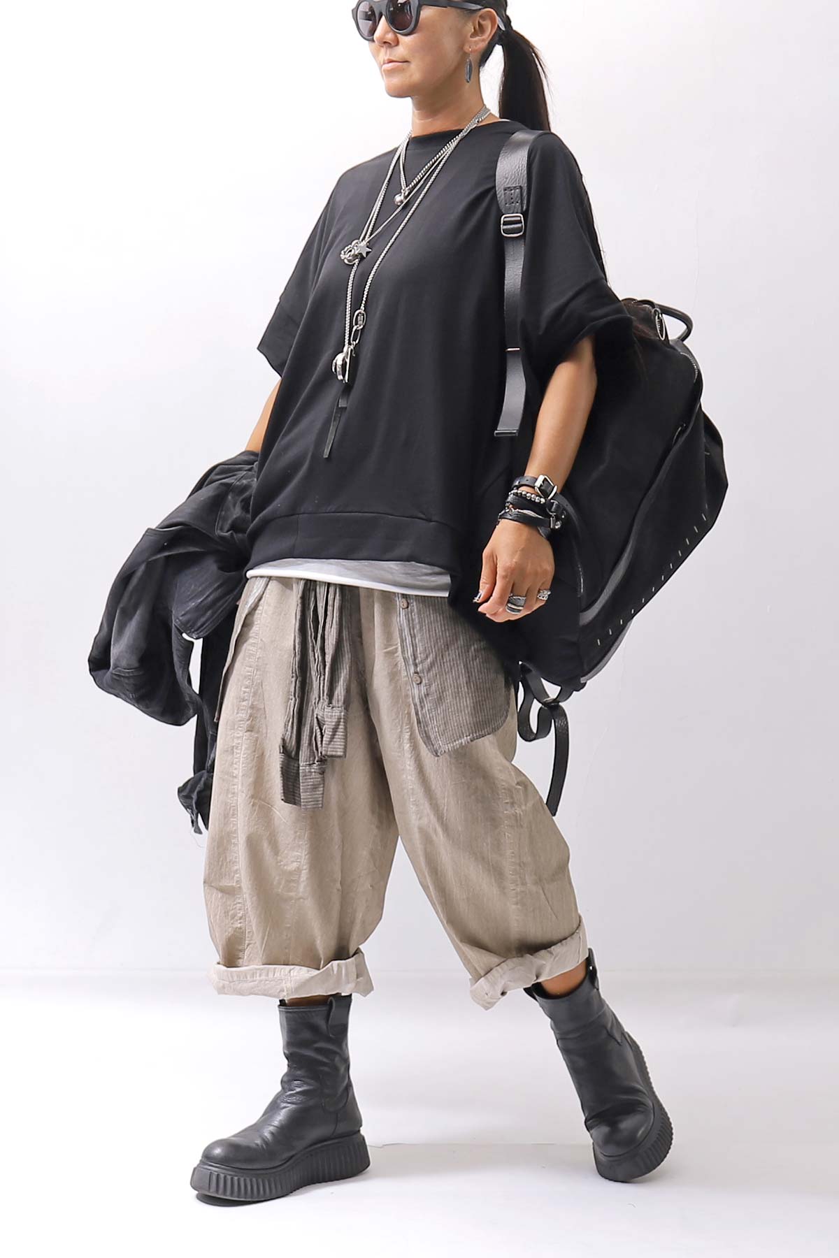 【bajra】 UNISEX BACK DRAPE HALF SLEEVE TOPS 160QK05_BLACK