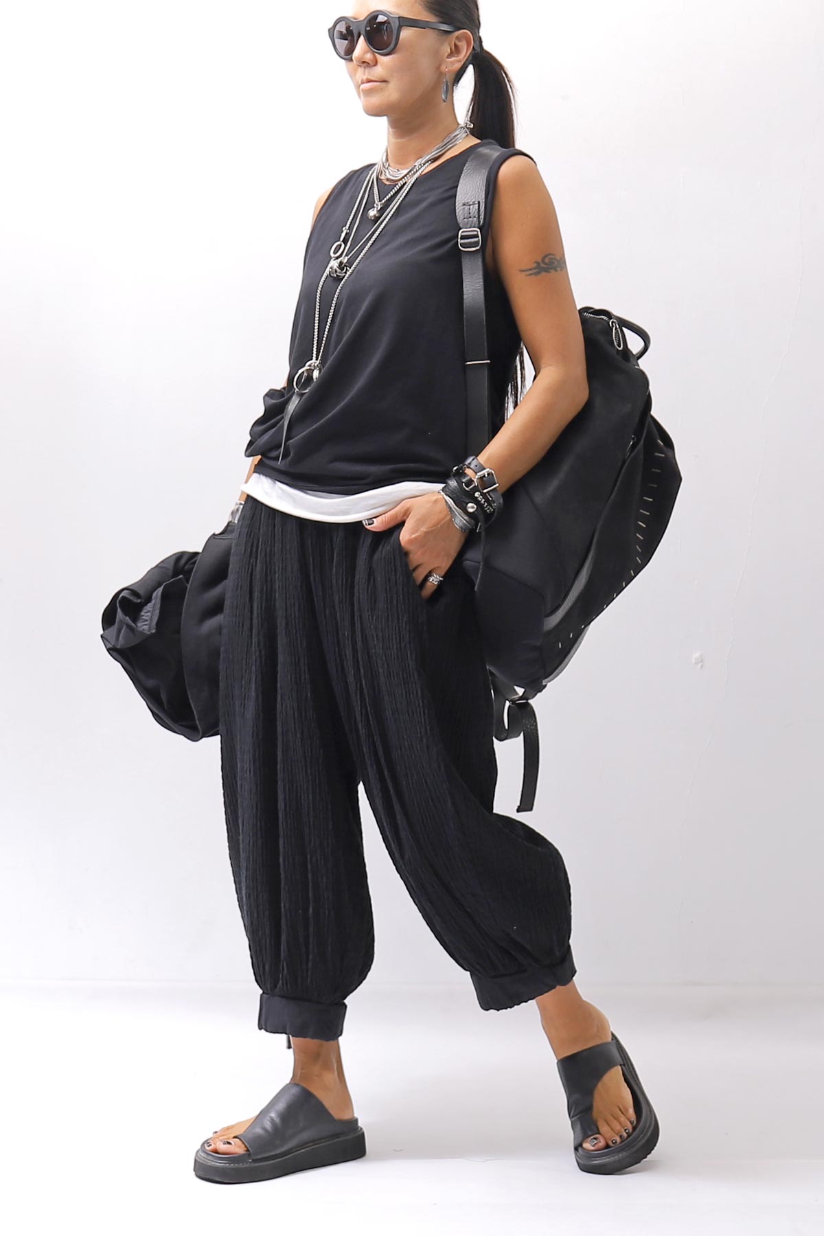 【studio b3】 UNISEX EMBOSSED MOROCCAN PANTS RBB1945_BLACK
