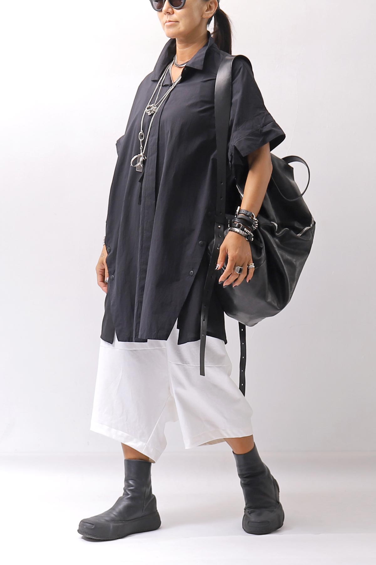 【studio b3】 SIDE SLIT BUTTON HALF SLEEVE SHIRT NB2078_BLACK