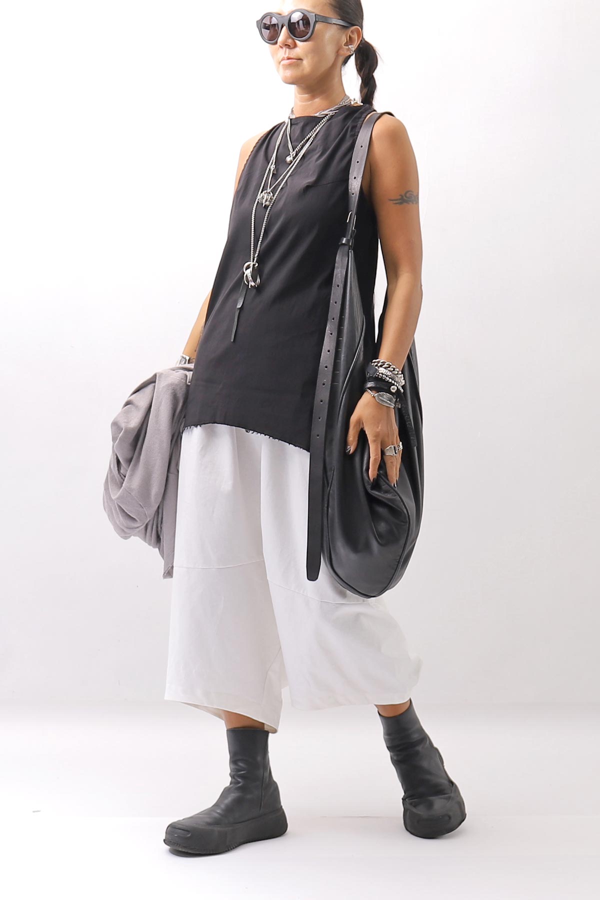 【Primordial is Primitive】 BACK CROSSED TANK TOP 413AL_BLACK