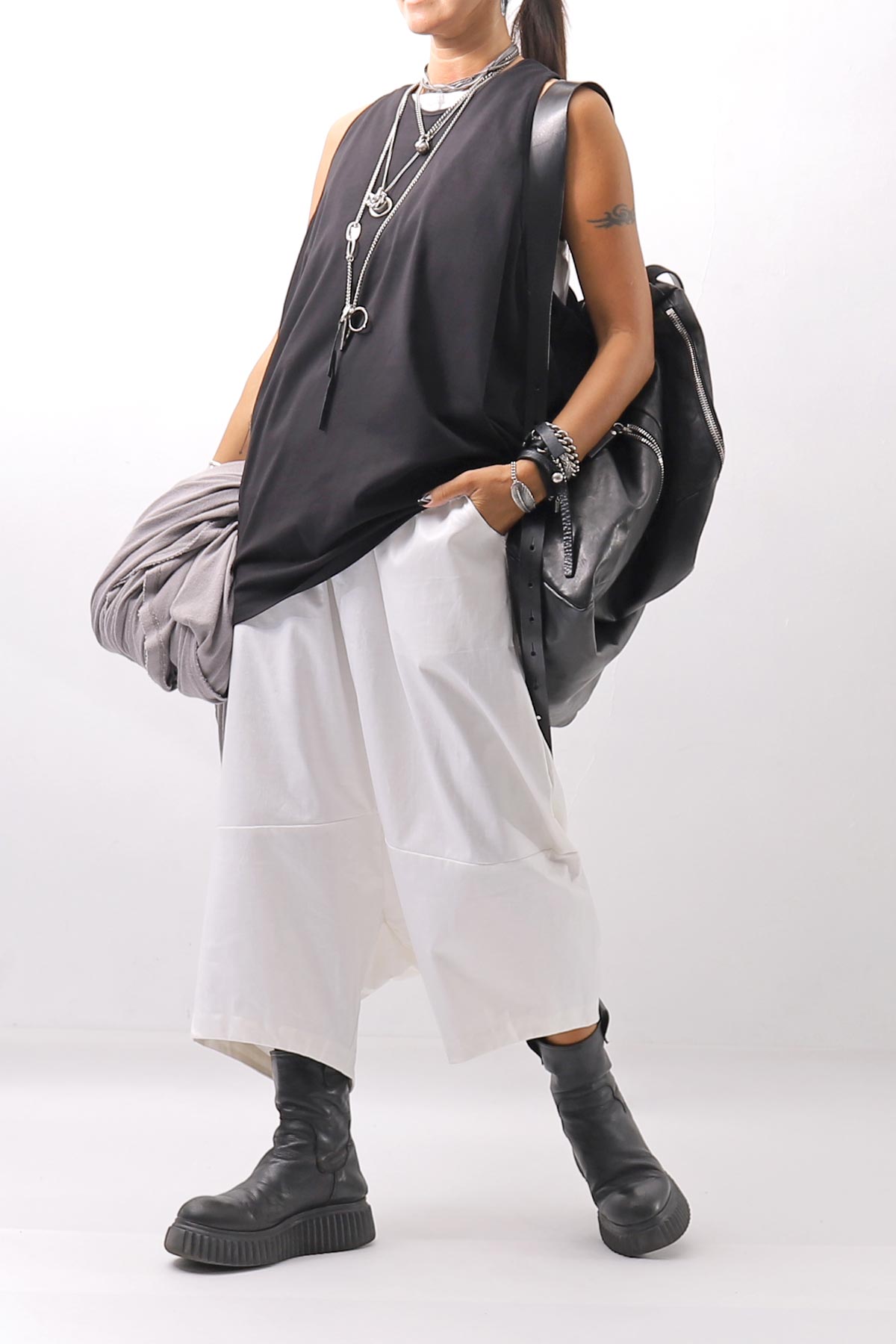 【NOSTRASANTISSIMA】 STRETCH COTTON BACK OPEN TANK TOP C150_BLACK