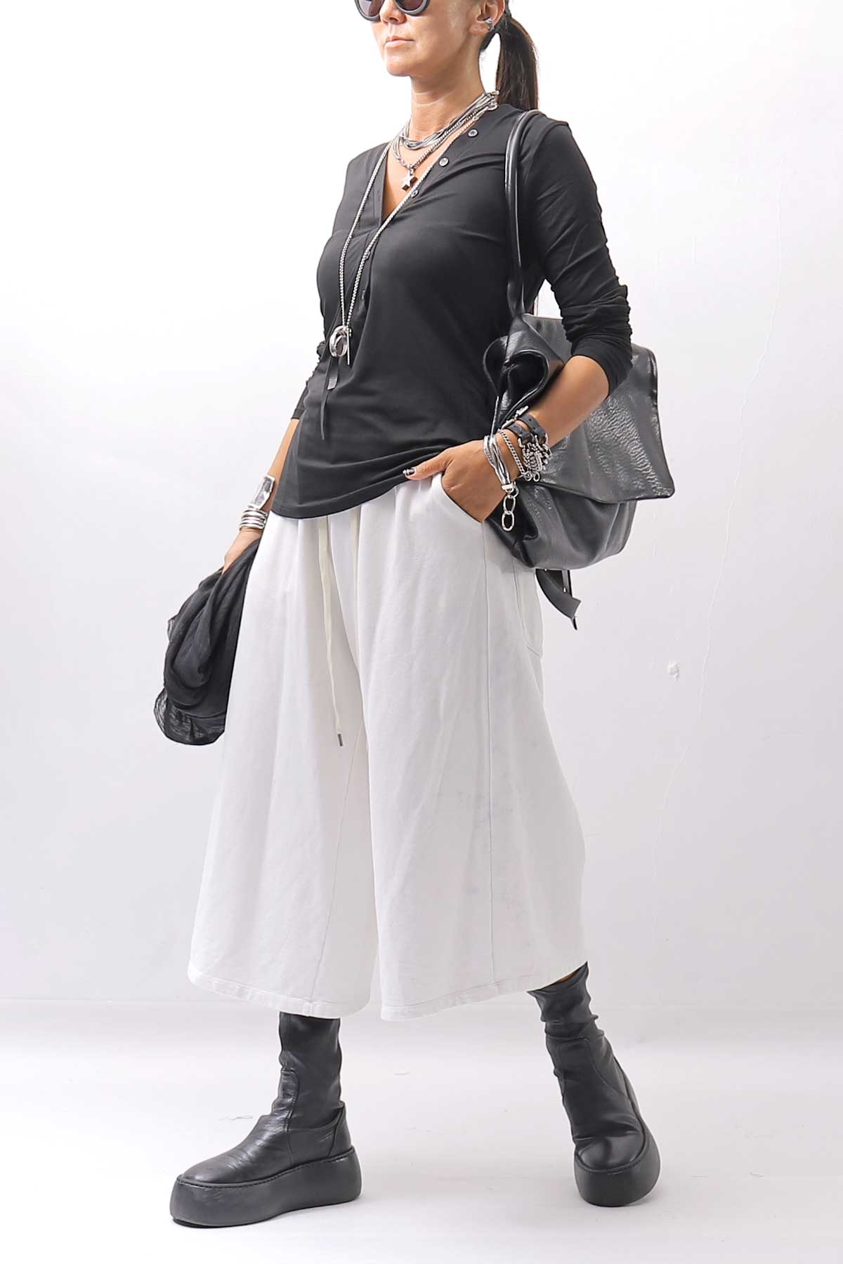 【NOSTRASANTISSIMA】 STRETCH COTTON FRONT BUTTON TOPS A124_BLACK