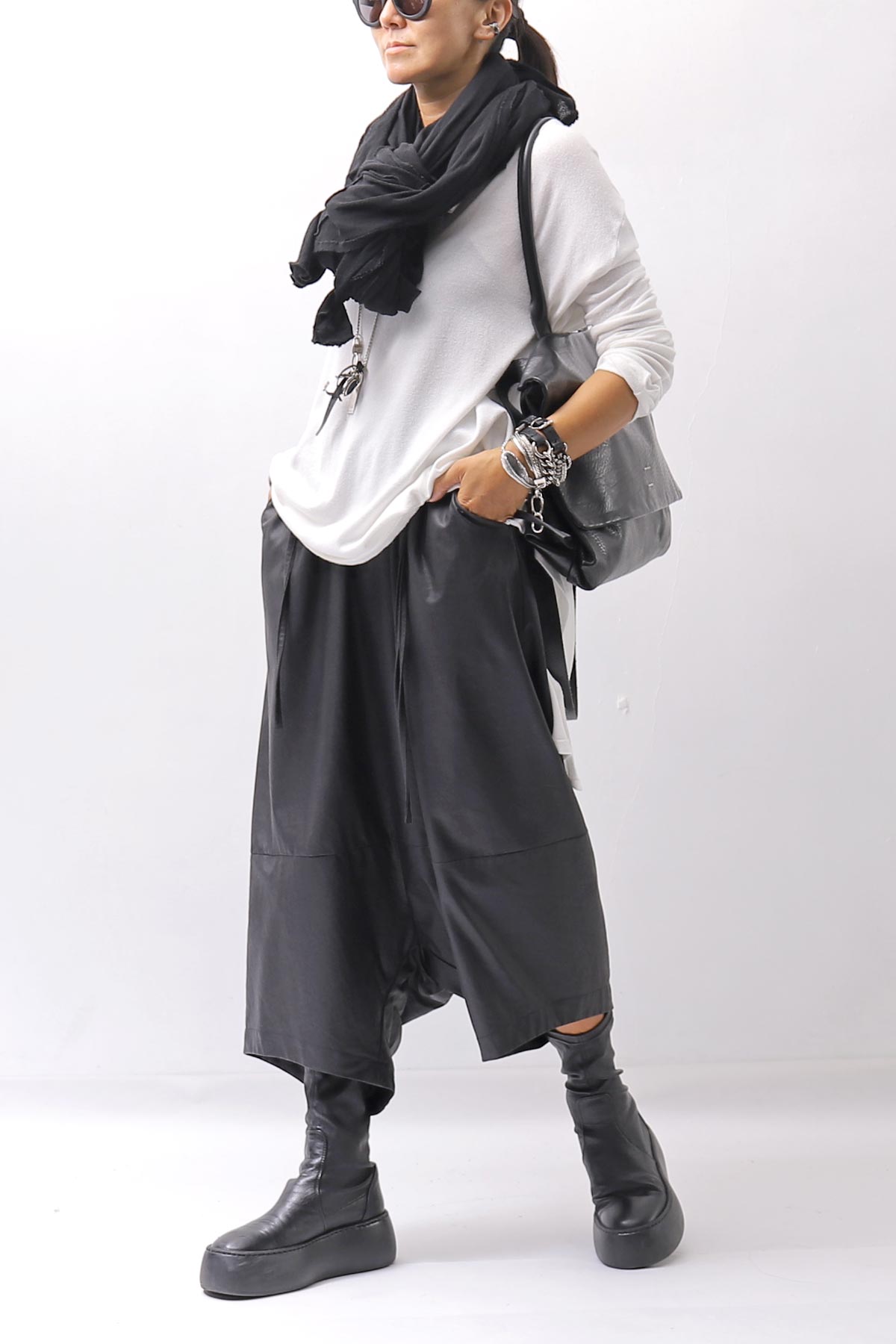 【studio b3】 UNISEX COATED LINEN＆BAMBOO BOX SARROUEL PANTS NB2123_BLACK