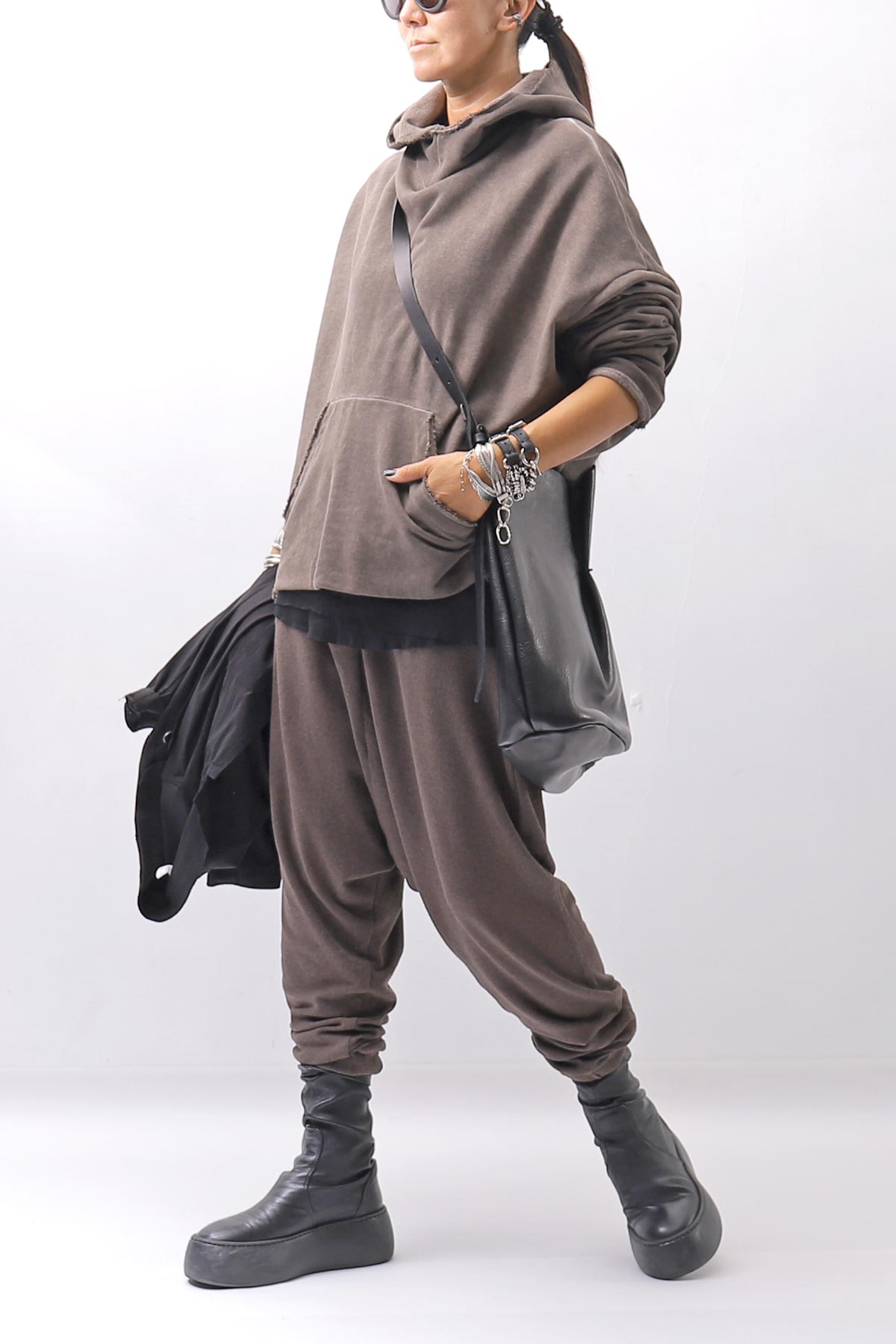 【studio b3】 UNISEX COTTON KNIT BOX SARROUEL RIBBED PANTS SHB2232_TRUFFLE