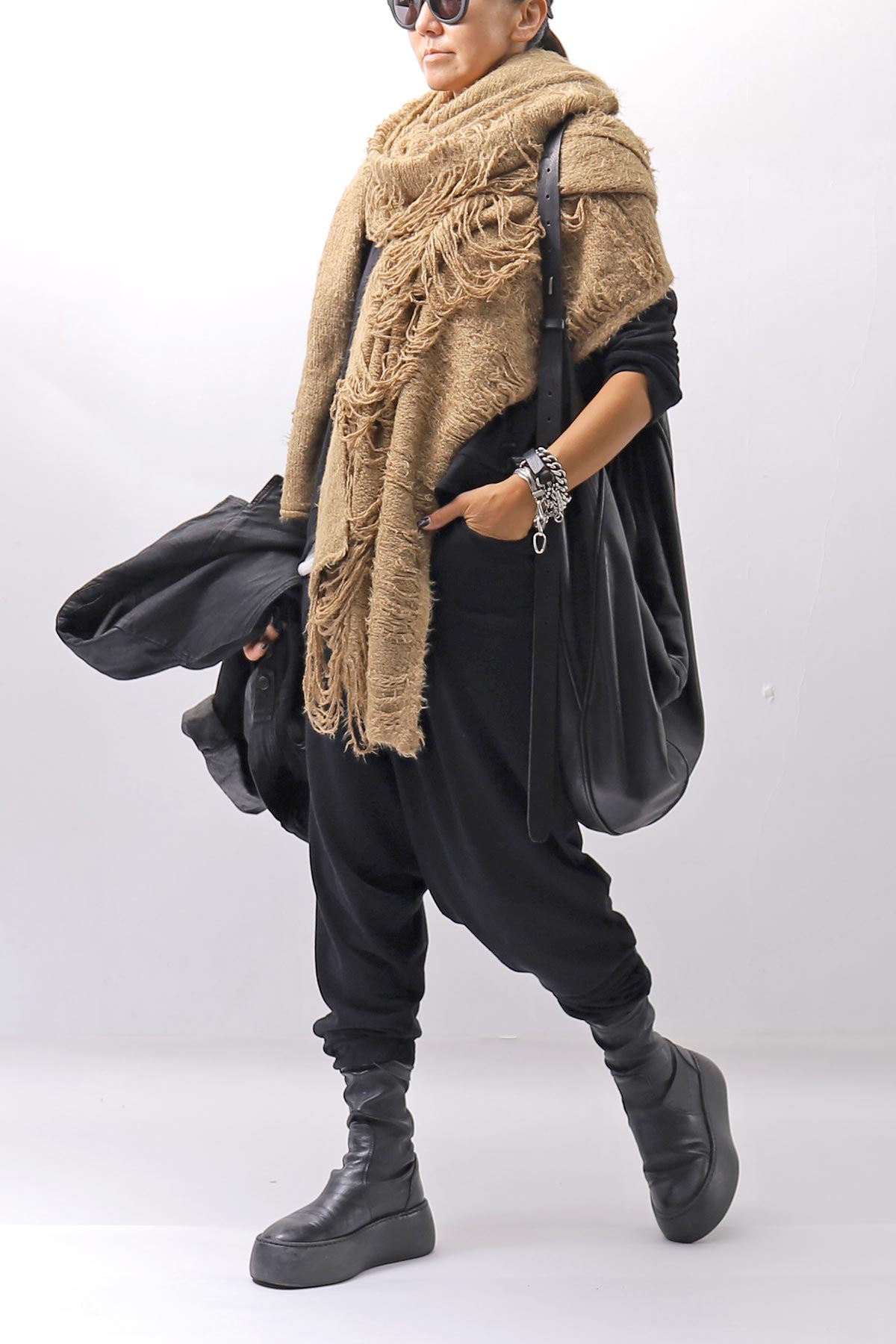【RUNDHOLZ】 GRUNGE FRINGE SILK KNIT STOLE_DAKAR