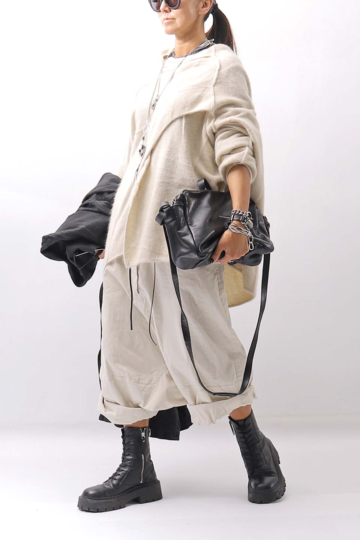 【RUNDHOLZ】 UNISEX RACCOON FRONT FLAP KNIT 141 0703_BONE MEL