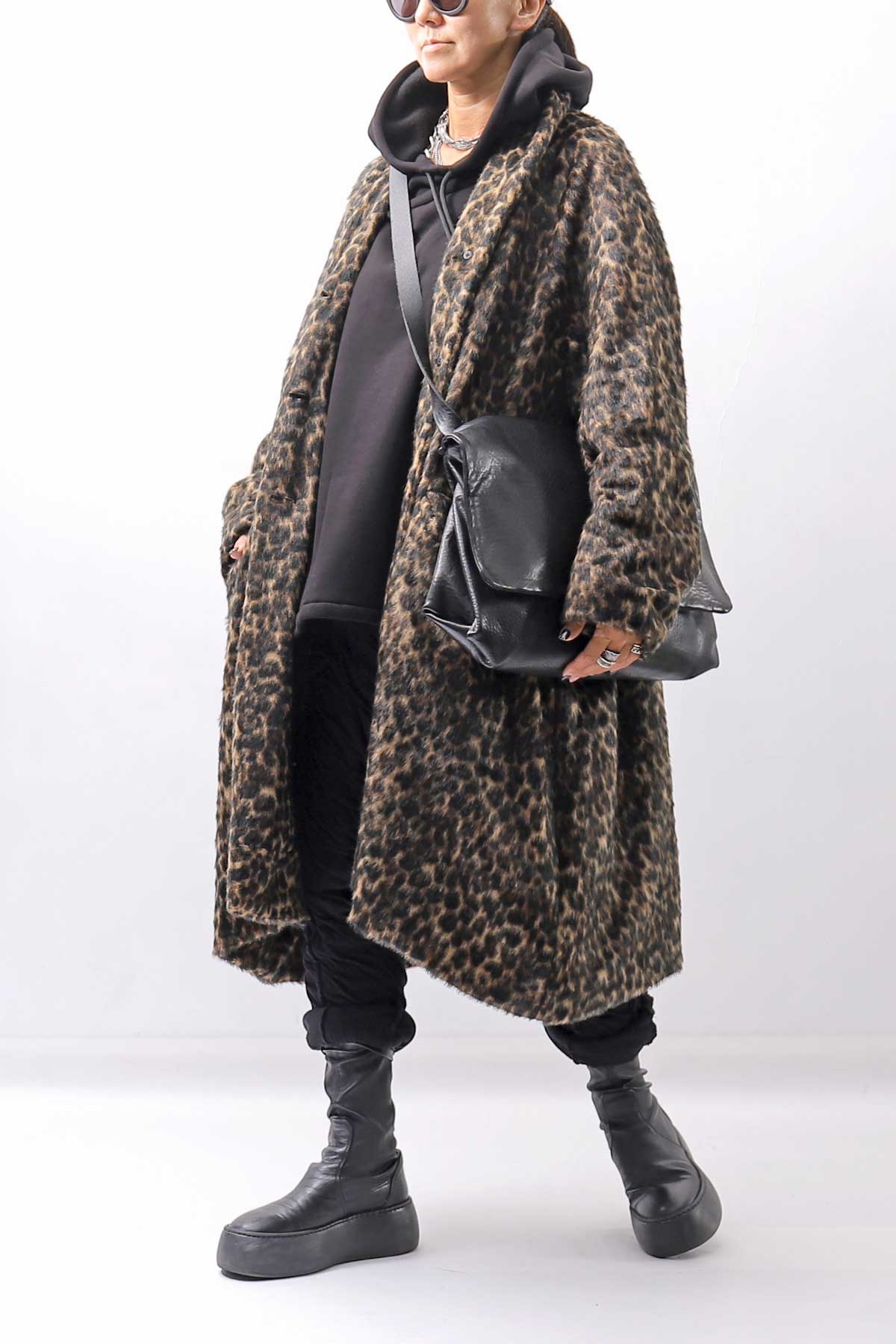 【RUNDHOLZ】 OVERSIZED ECO-FUR SHORT HAIR LEOPARD COAT_LEO JACQUARD