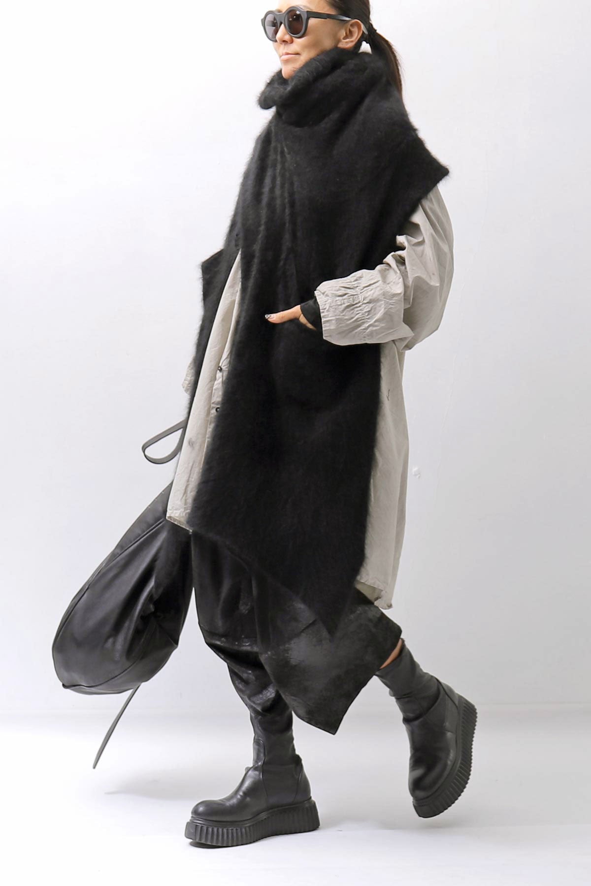 【RUNDHOLZ】 UNISEX OVERSIZE BACK TUCK SHIRT_SAND CLOUD