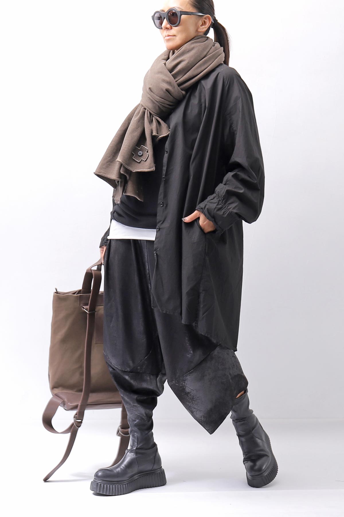 【Primordial is Primitive】 UNISEX ASYMMETRY STRETCH ECO LEATHER PANTS 722HA_BLACK