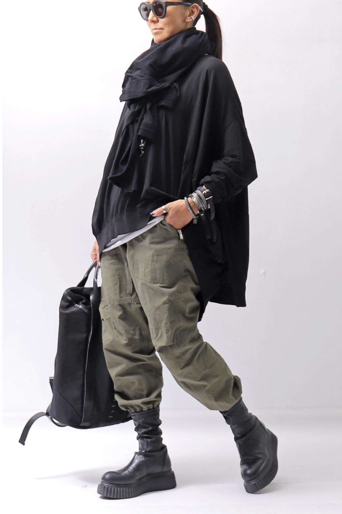 【RUNDHOLZ】 UNISEX TWIST COTTON BACK LAYERED ASYMMETRY TOP 256 0531_BLACK