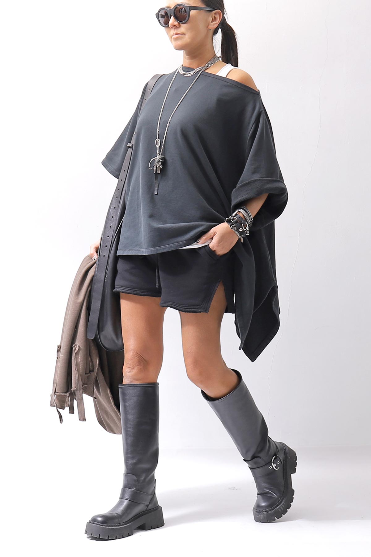 【NOSTRASANTISSIMA】 ASYMMETRY SWEAT COTTON WIDE TOPS FM139_BLACK