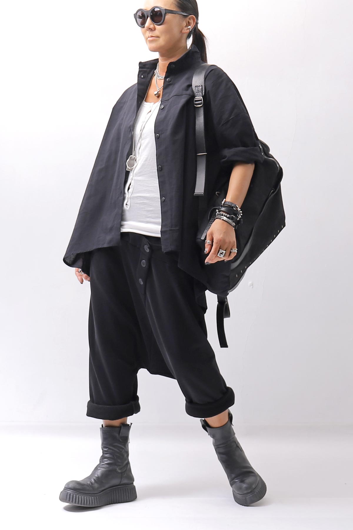 【studio b3】 OVERSIZED BACK BUTTON SHIRT TOP NB2070_BLACK