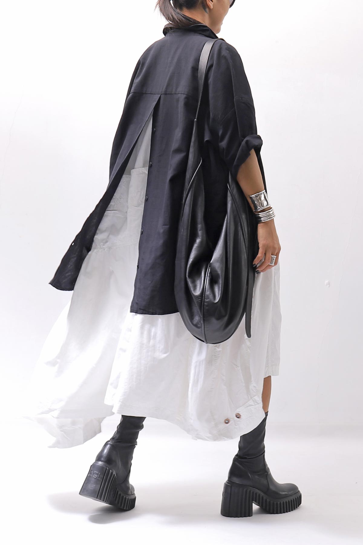 【studio b3】 OVERSIZED BACK BUTTON SHIRT TOP NB2070_BLACK