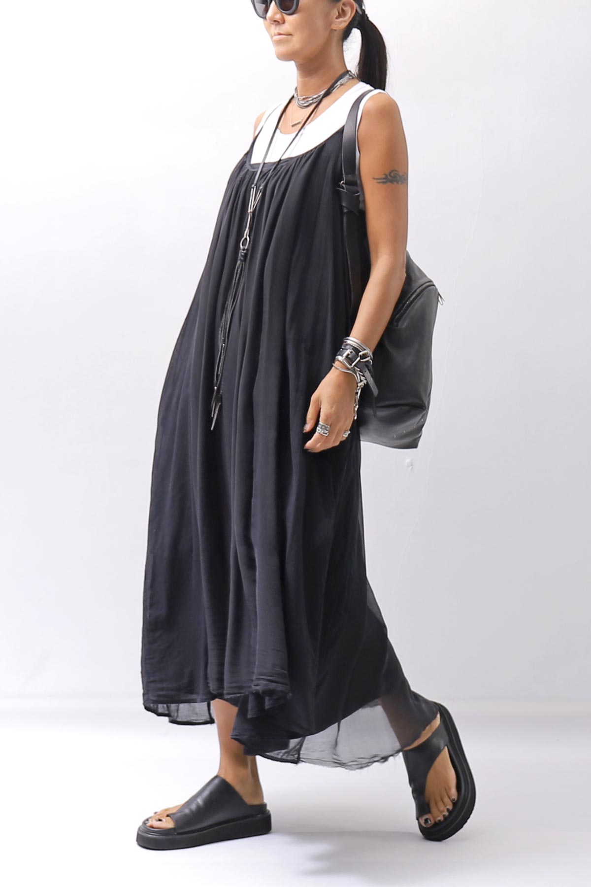 【NOSTRASANTISSIMA】 SIDE TACK SLEEVE-LESS TOP TS02_WHITE
