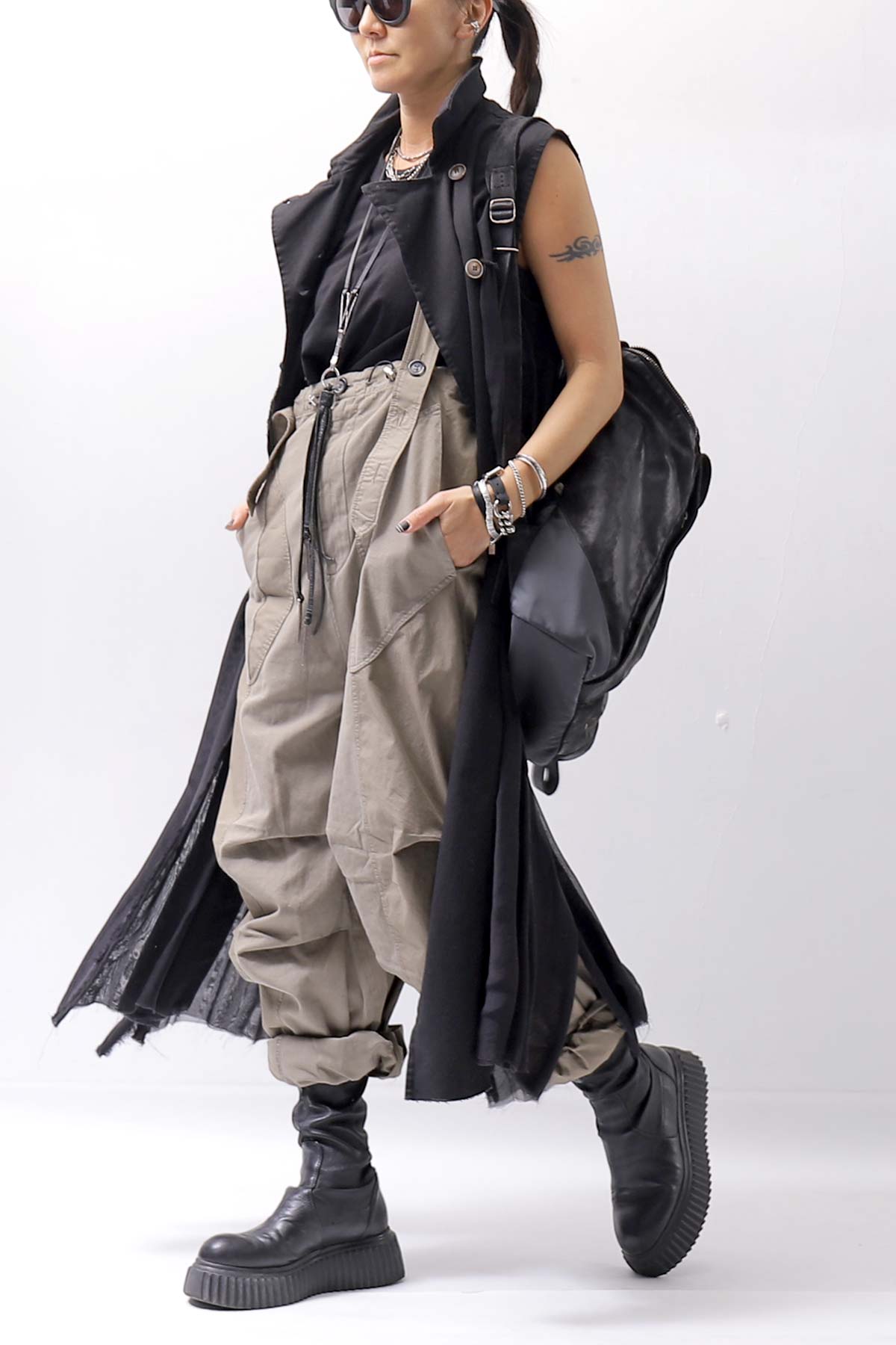 【Andrea Ya&#39;aqov】 UNISEX 2WAY SHOULDER SALOPETTE PARACHUTE PANTS PAK71_OLIVE BEIGE