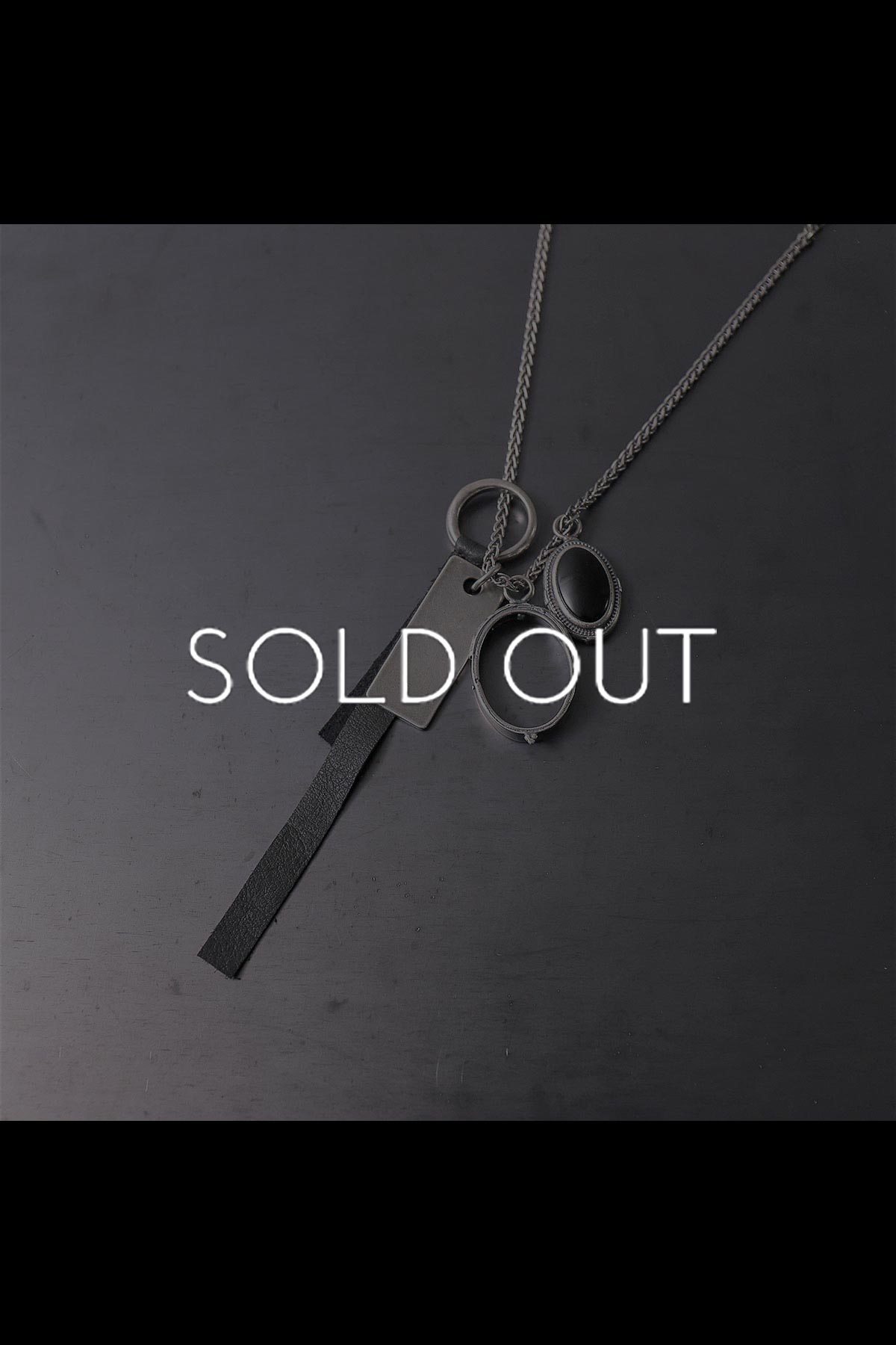 【GOTI】 MIXED TOP ONYX PENDANT_CN1183