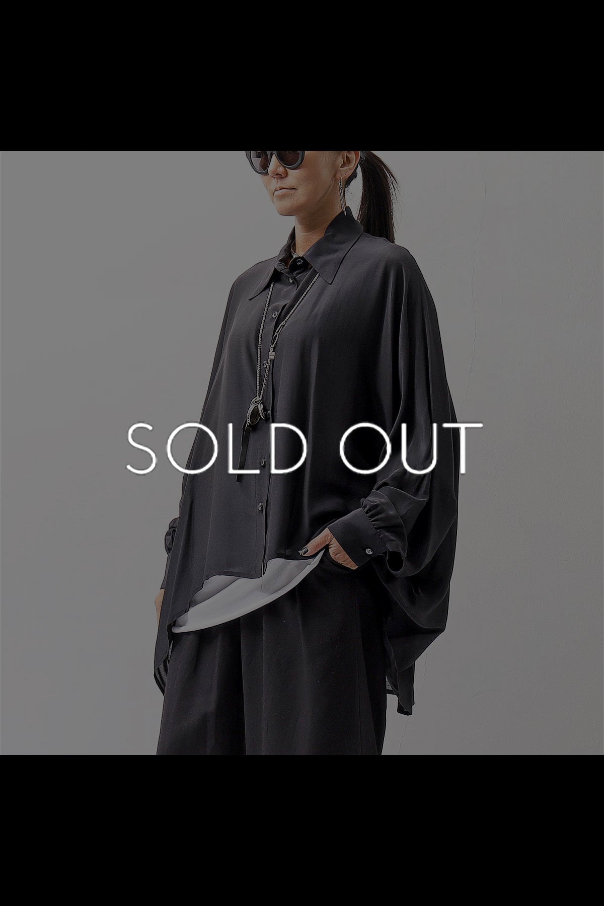 【NOSTRASANTISSIMA】 UNISEX OVERSIZED ASYMMETRY SILK SHIRT C139_BLACK